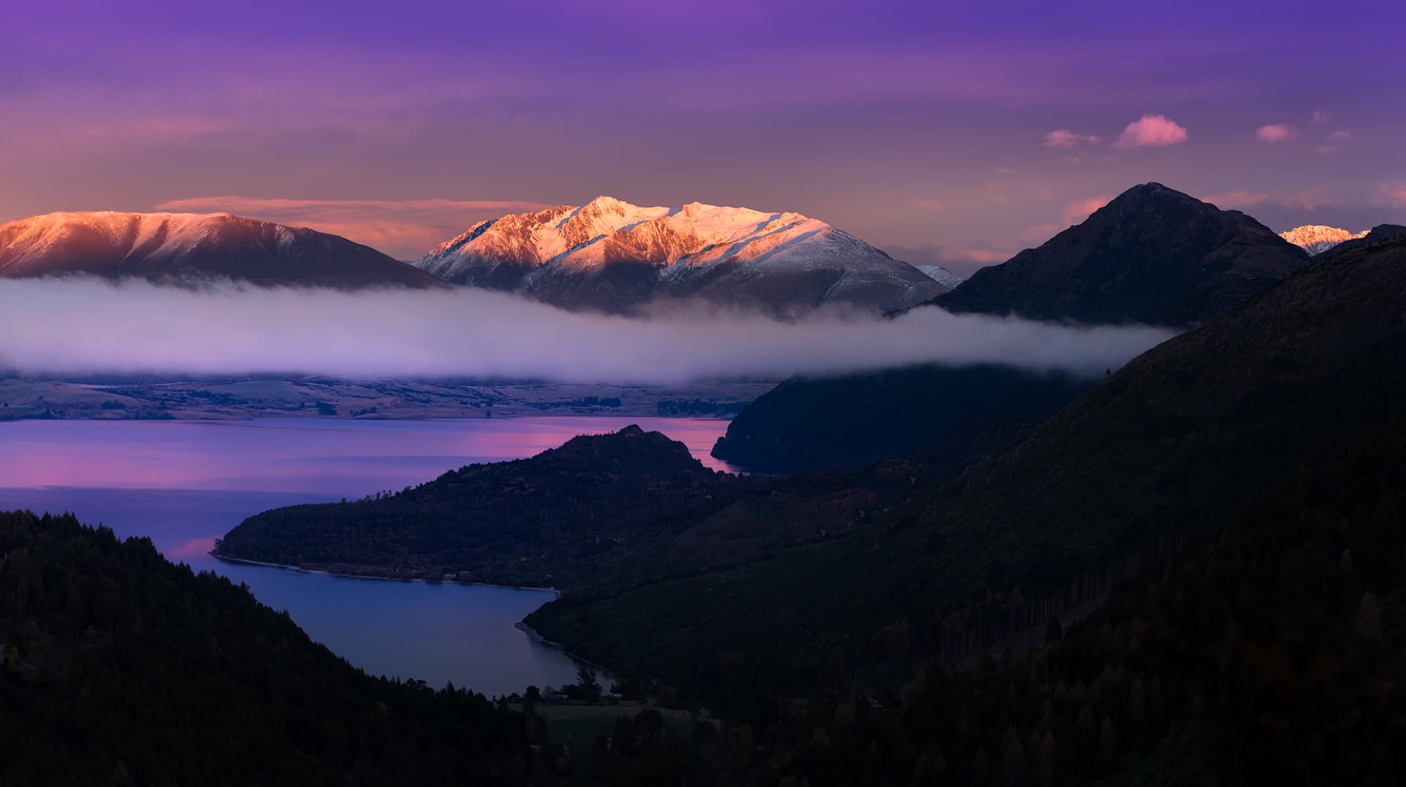 The westward view down Lake Wakatipu towards Bob’s Cove and the ranges